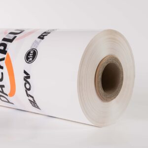 Film automático impreso para embalar pallets. Film estirable personalizado.